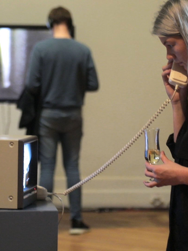 control-social-and-perceptual-vr-experiment